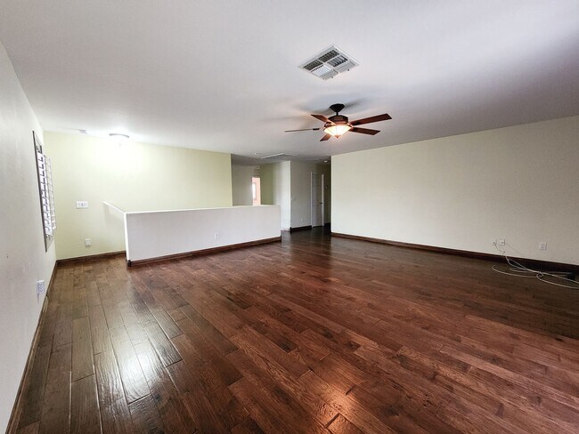 Building Photo - Marshall Ranch 5 bedroom!!  Available Now.