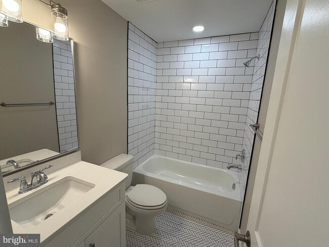 Building Photo - 6492 Vint Hill Rd