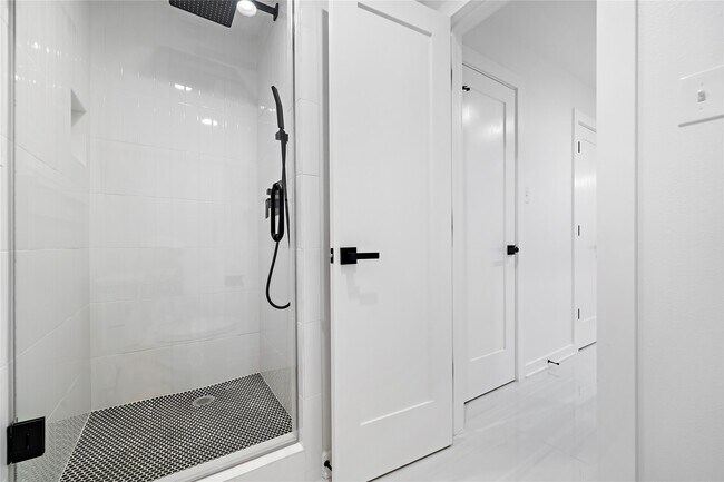 Building Photo - 5703 De Milo Dr