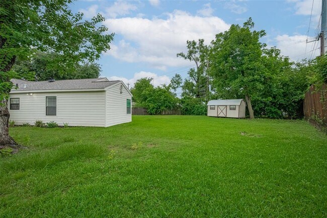 Building Photo - 3206 Arbor St
