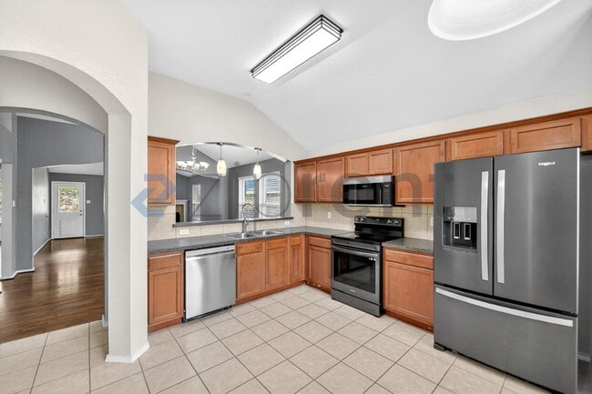 Building Photo - 916 Reveille Rd