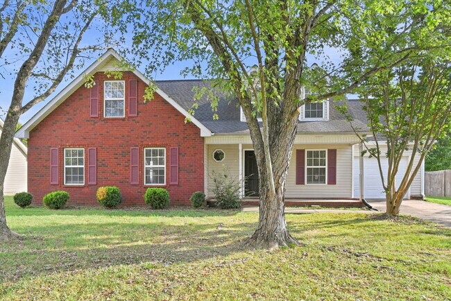 Building Photo - 2819 Weybridge Dr