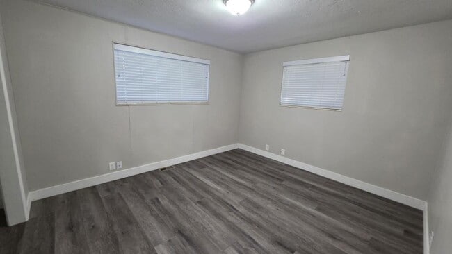Building Photo - 321 S 300 W