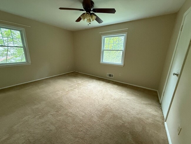 Building Photo - 4 Bedroom Colonial SFH - Reisterstown