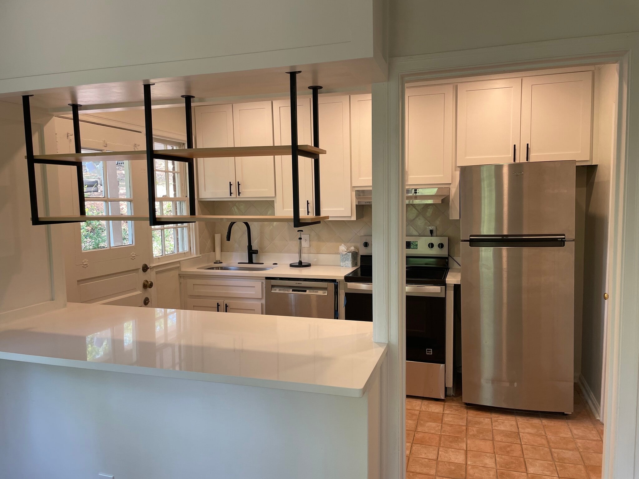 Newly renovated kitchen - 239 Kinsey Ct NE