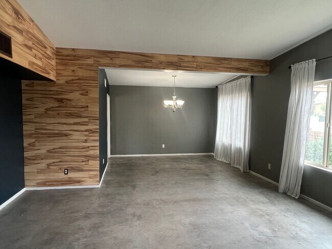 Building Photo - Room for all your toys, large and small!