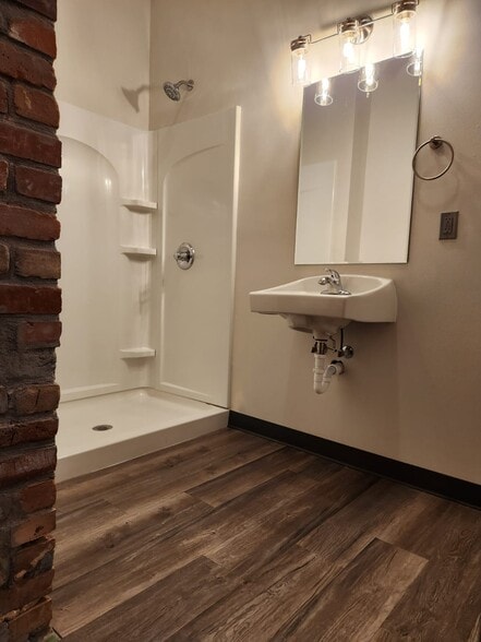 Building Photo - 618 Saint Joseph St