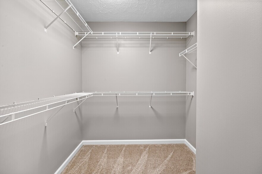 Building Photo - 25 Kettle Ct