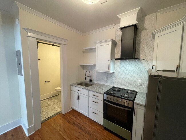 Building Photo - 24 E Liberty