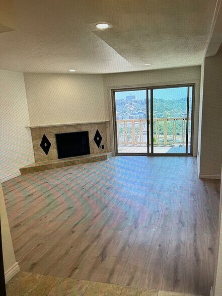 Building Photo - 6765 Fashion Hills Blvd