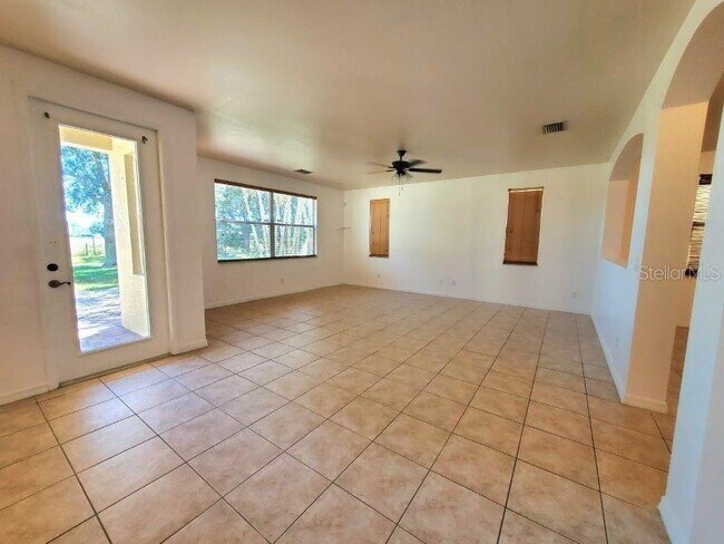 Building Photo - 4197 River Bank Way