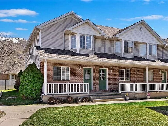 Building Photo - 619 W 2300 S