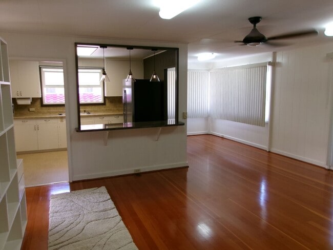 Building Photo - Halawa Drive
