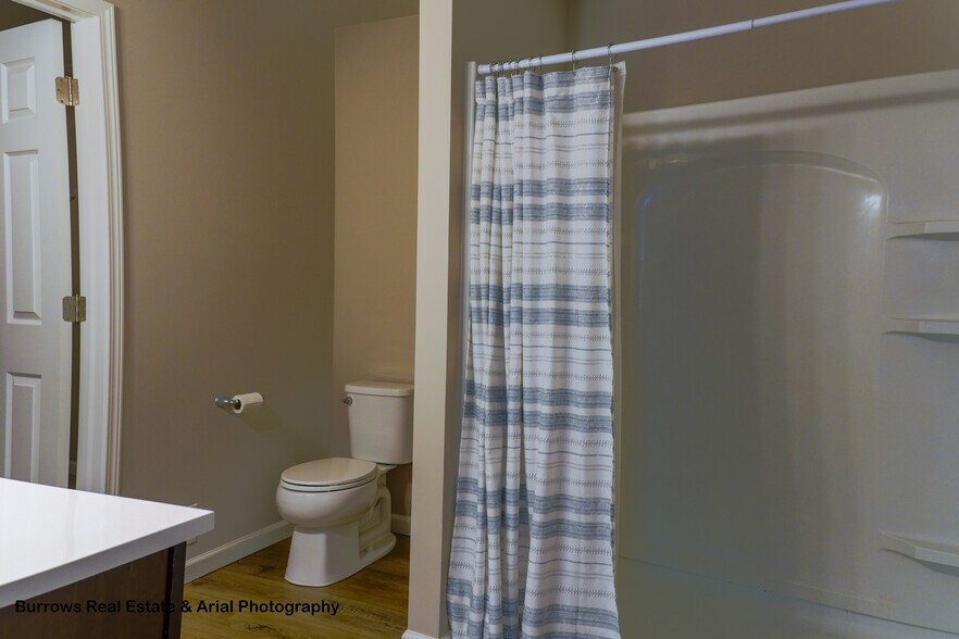 Master Bath - 8297 W Sturtevant Ave