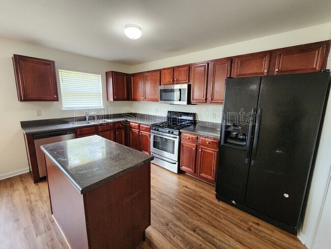 Building Photo - 2551 Wrangler Dr