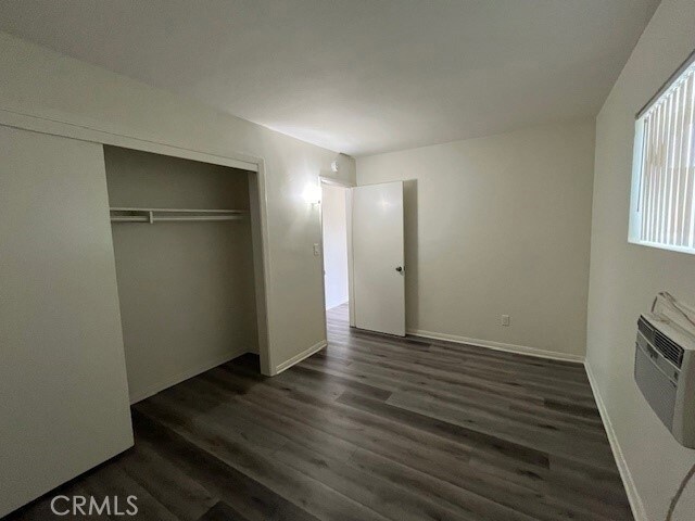 Building Photo - 45521 Sunset Ln