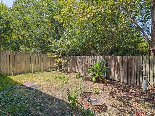 Building Photo - 151 N Burberry Park Cir