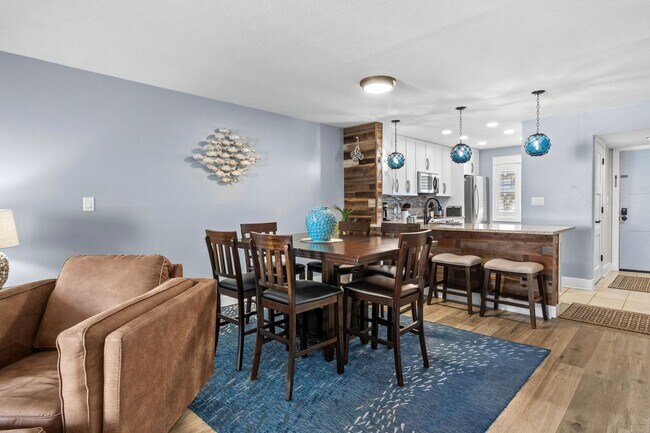 Building Photo - “Beachside Living – 2BR/2BA Condo with Oce...