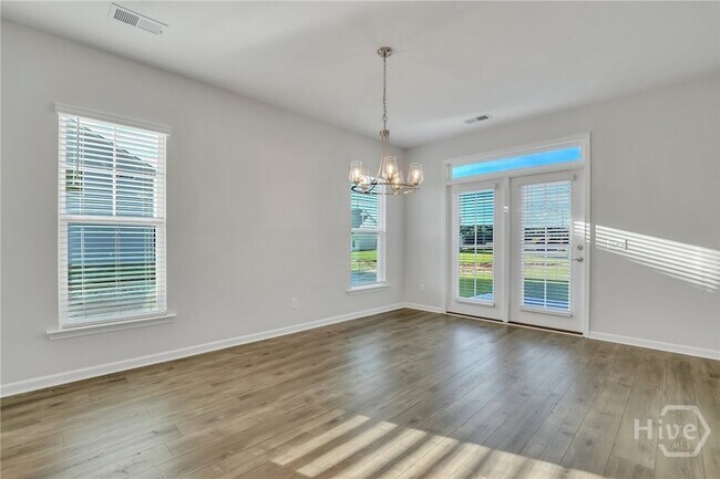 Building Photo - 10 Ashmont St