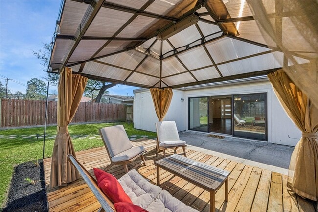 Building Photo - 5226 Nina Lee Ln