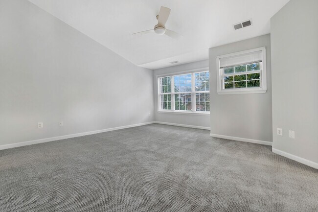 Building Photo - 2032 Ashleigh Woods Ct
