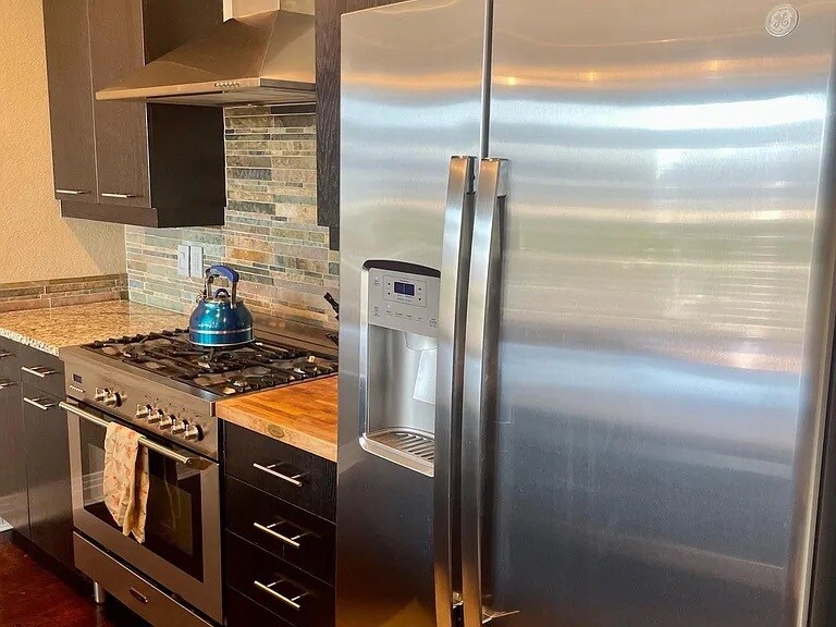 Building Photo - 2650 W Front Vw Crescent Dr