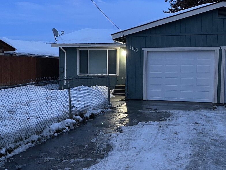 Building Photo - 1103 Methow St