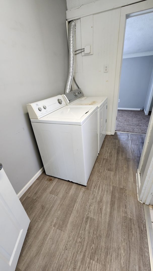 Building Photo - Cozy House with Large Yard