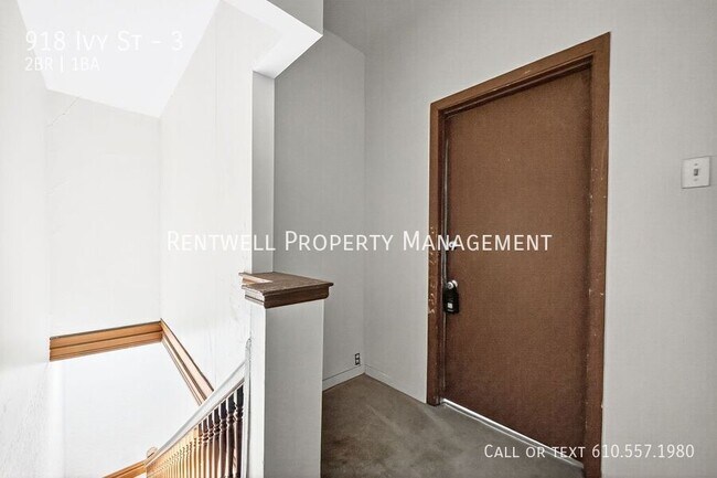 Building Photo - 918 Ivy St