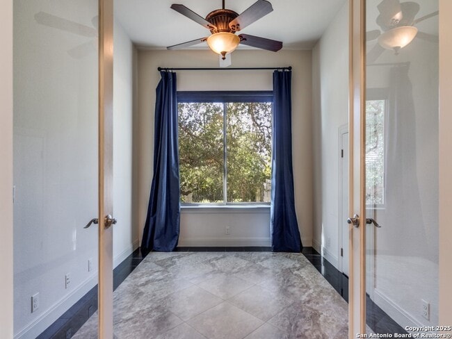 Building Photo - 16 Liser Glen