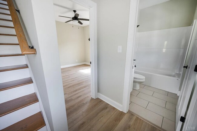 Building Photo - Gorgeous new construction in Gladys!