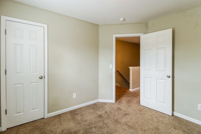Building Photo - 1434 Hammermill Ln