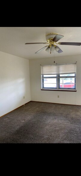 Building Photo - 112 SE Tattershall Way