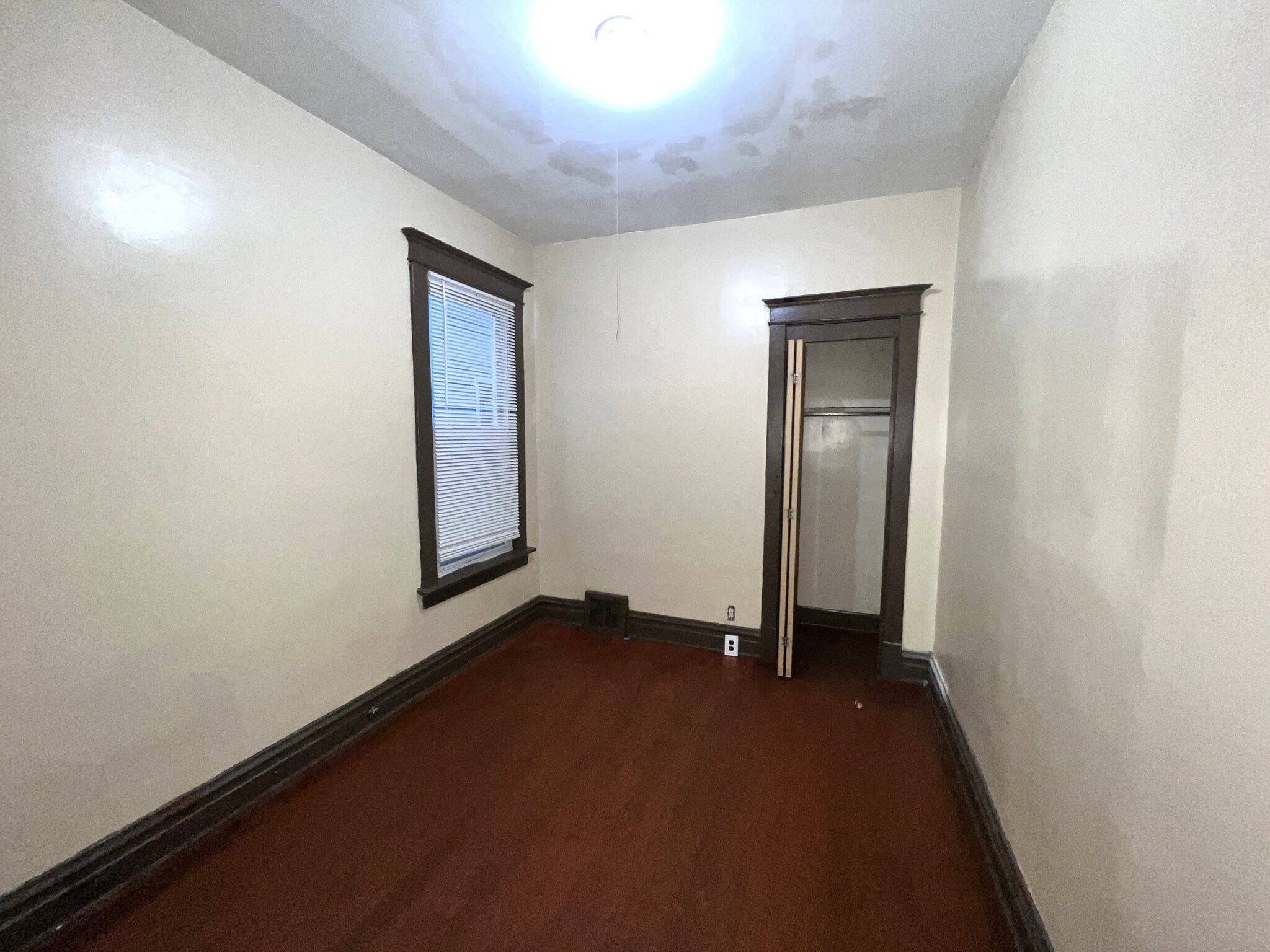 Building Photo - 12015 S Stewart Ave