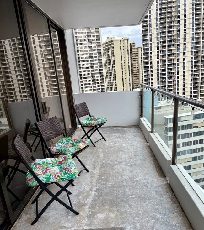 Building Photo - Refined Island Living at Wailana at Waikiki – Fully Furnished Corner Condo