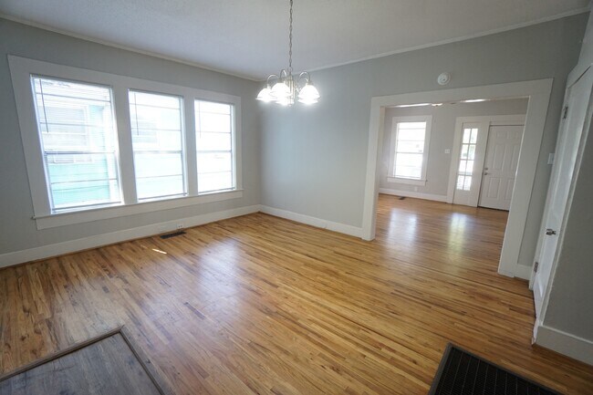 Building Photo - 4335 Jackson St