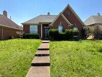 Building Photo - 751 N Sanga Rd