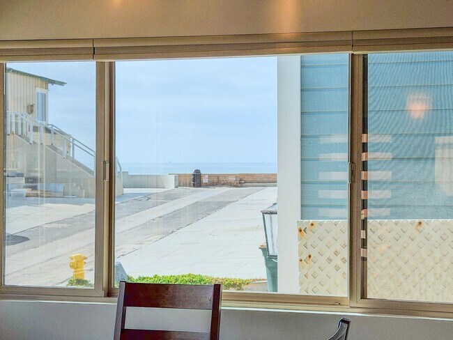 Building Photo - 1327D - The Sea Bum Sanctuary | 2 Bed 2 Ba...