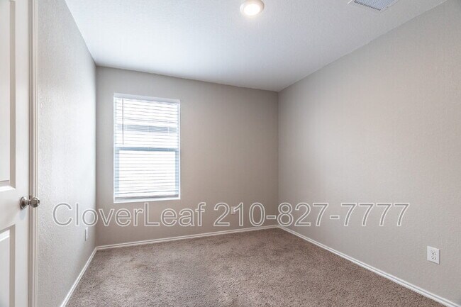 Building Photo - 3650 Millbrook Wy