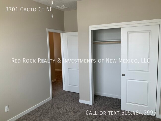 Building Photo - 3701 Cacto Ct