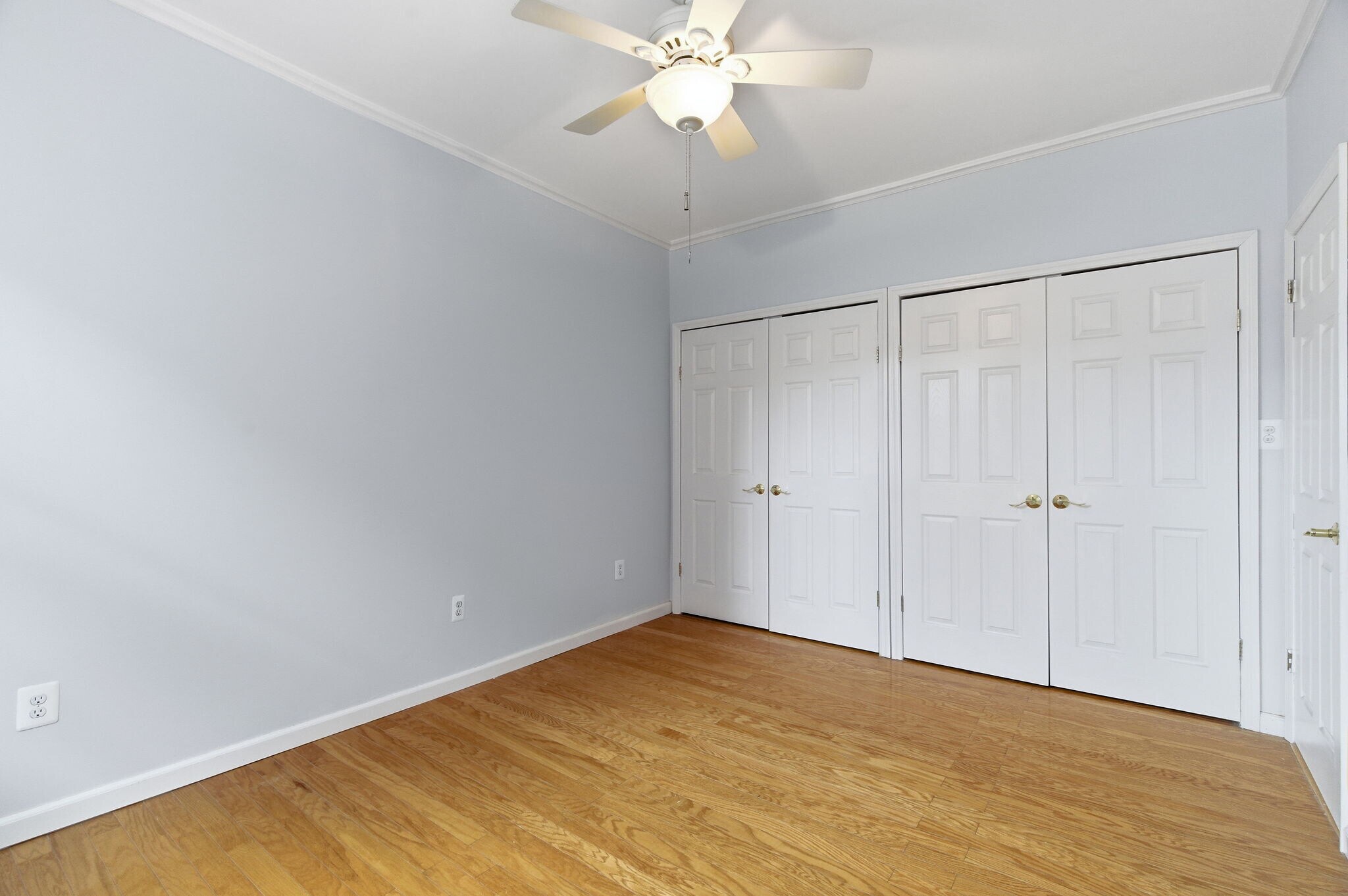 Building Photo - 6045 Boulevard E