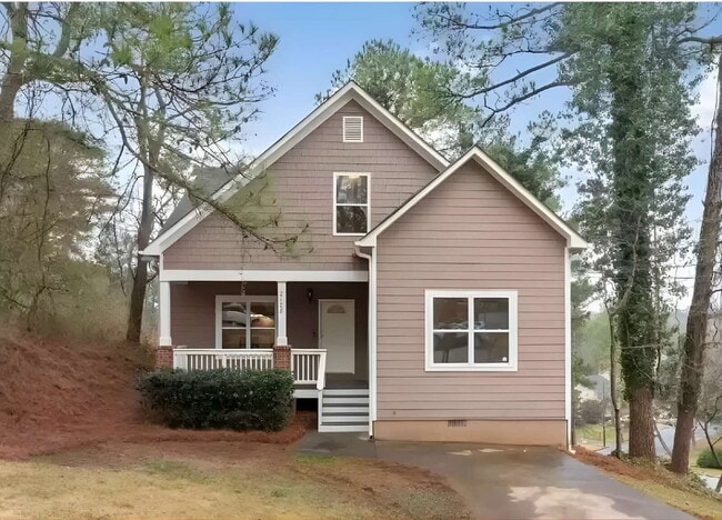 Building Photo - Affordable $190/Week Furnished Room in Westside Intown Atlanta – Utilities Included - High Speed ...