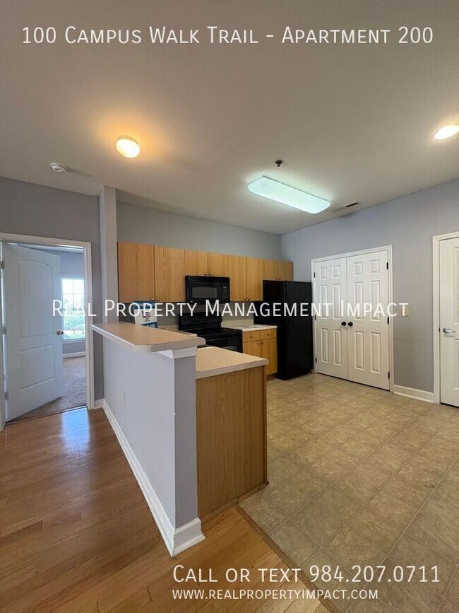 Building Photo - 100 Campus Walk Trl