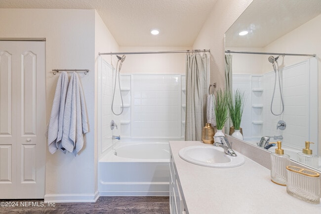 Building Photo - 3474 Cliffside Way