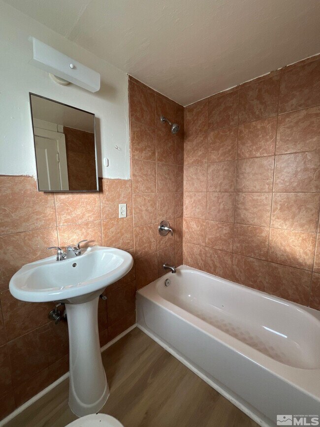 Building Photo - 850 G St