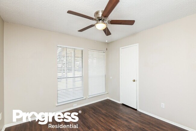 Building Photo - 6436 Peggy Dr