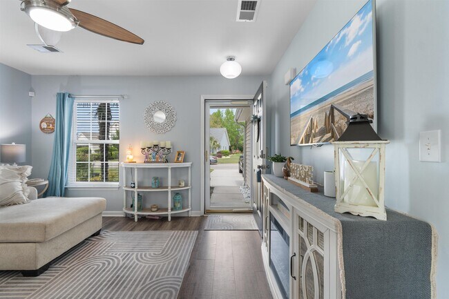 Building Photo - 161 Barclay Dr