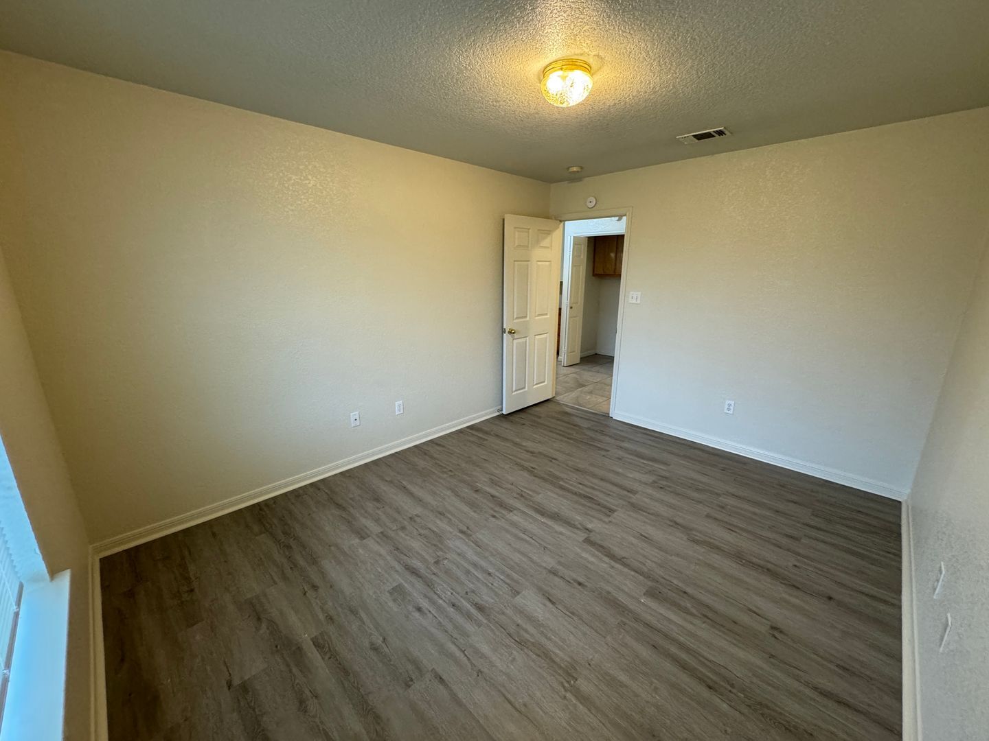 Building Photo - 2609 Vernice Loop