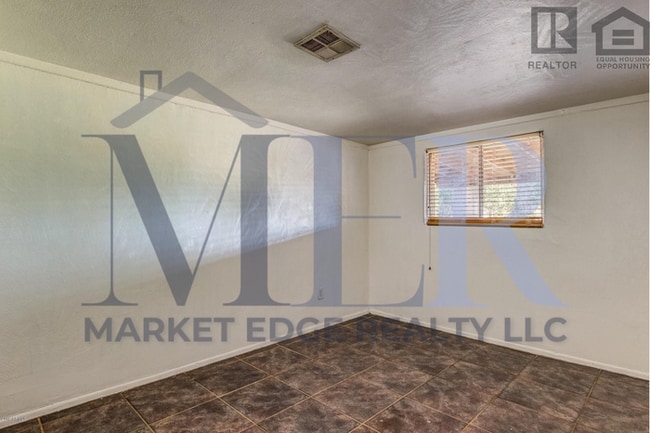Building Photo - 3Bed/1Bath Home at 67th Ave/Indian School!...