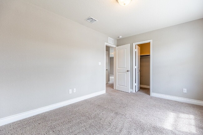 Building Photo - 27462 Paraiso Sands